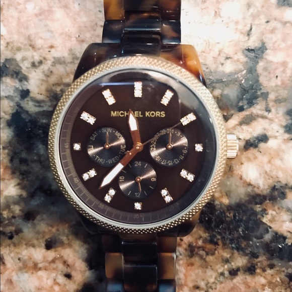 Michael Kors Watch - Picture 3 of 3